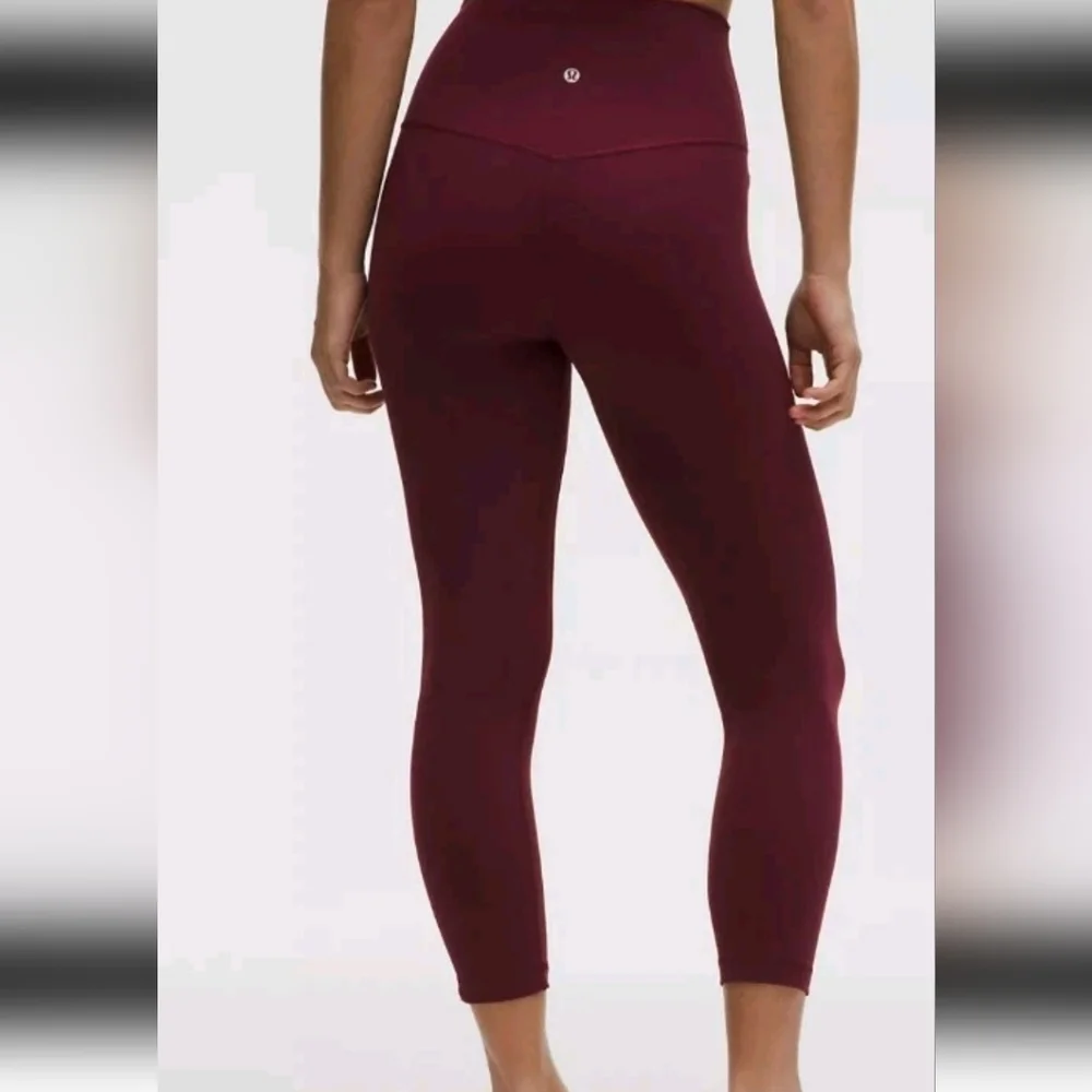 Lululemon Womens Burgundy Stretchy Align Yoga Activewear High-Rise Crop Legging